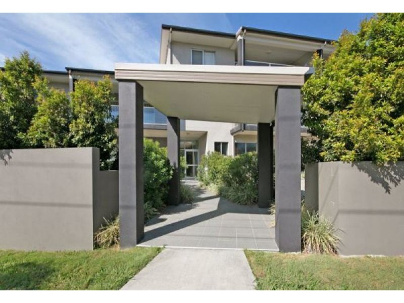 8/2a White Street, Everton Park QLD 4053