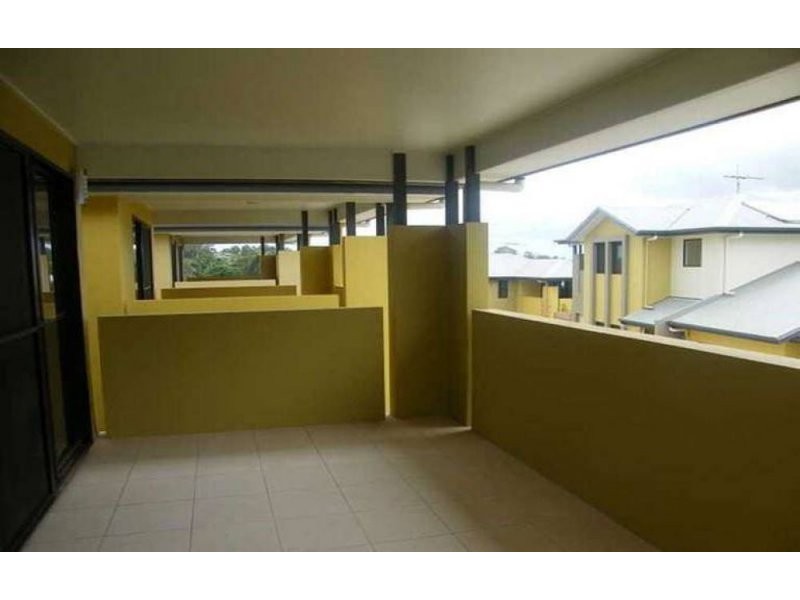 8/3 Swordgrass Court, Kallangur QLD 4503