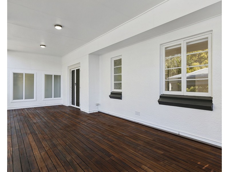 48 Finsbury Street, Newmarket QLD 4051