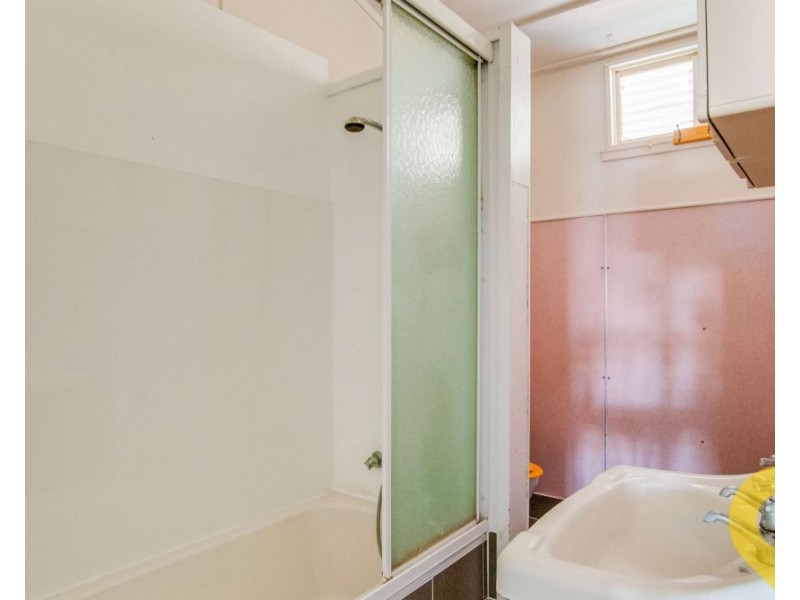 2/164 Khartoum Street, Gordon Park QLD 4031