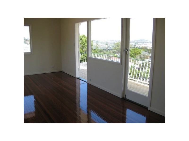 40 Redwood Street, Stafford Heights QLD 4053