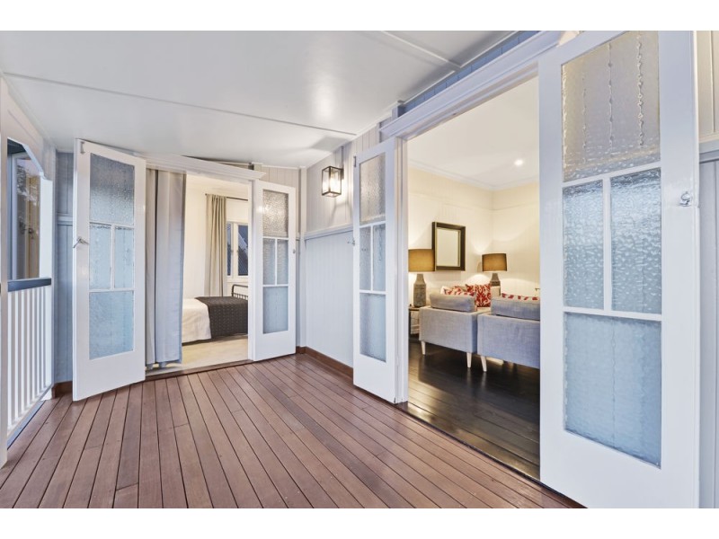 7 Dora Street, Hendra QLD 4011