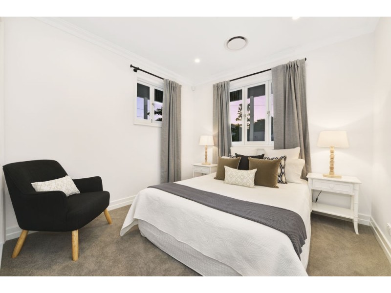 7 Dora Street, Hendra QLD 4011