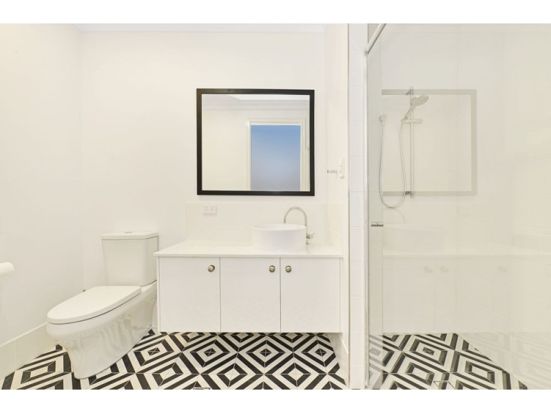 7 Dora Street, Hendra QLD 4011