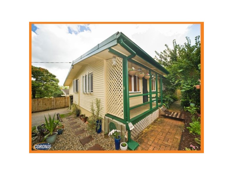 9 Ringrose Street, Stafford Heights QLD 4053