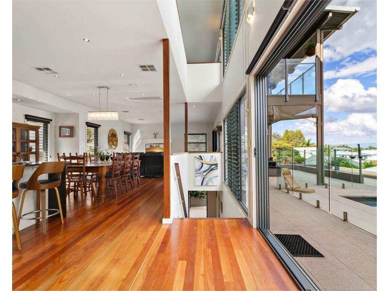 52 Zeehan Street, Wavell Heights QLD 4012