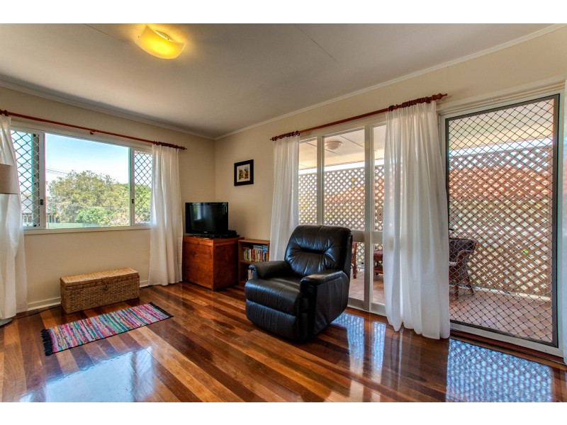 12 Besson Street, Stafford Heights QLD 4053