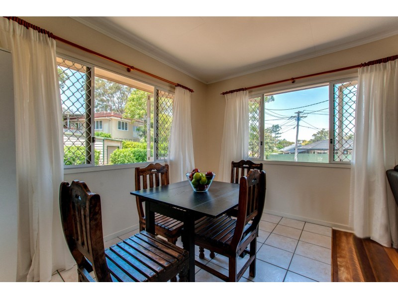 12 Besson Street, Stafford Heights QLD 4053