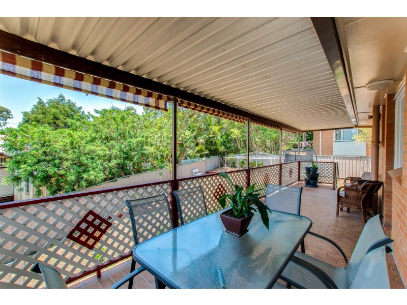 12 Besson Street, Stafford Heights QLD 4053