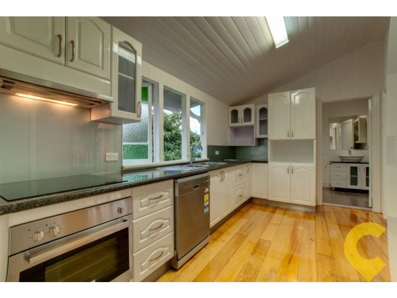 31 Fraser Street, Wooloowin QLD 4030