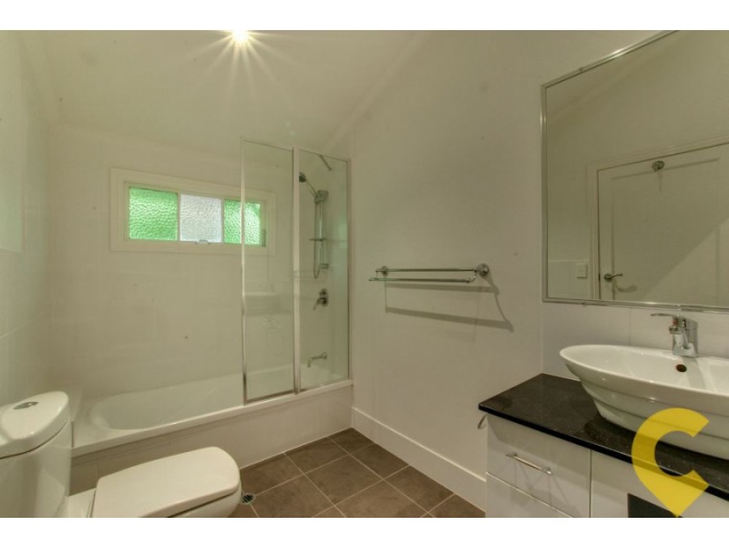 31 Fraser Street, Wooloowin QLD 4030