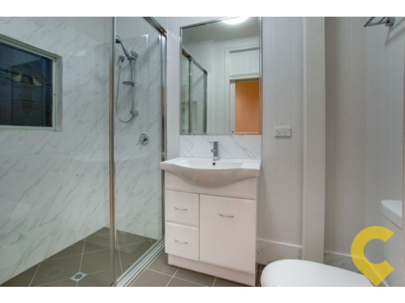 31 Fraser Street, Wooloowin QLD 4030