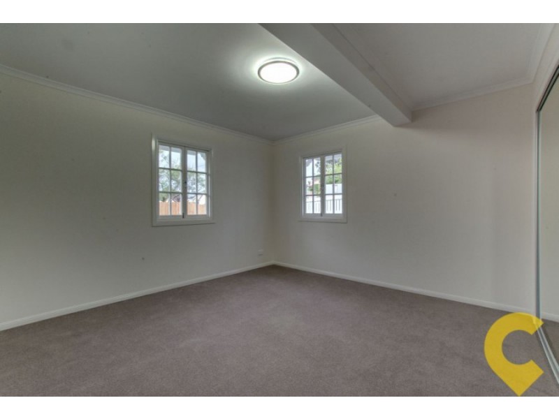 31 Fraser Street, Wooloowin QLD 4030