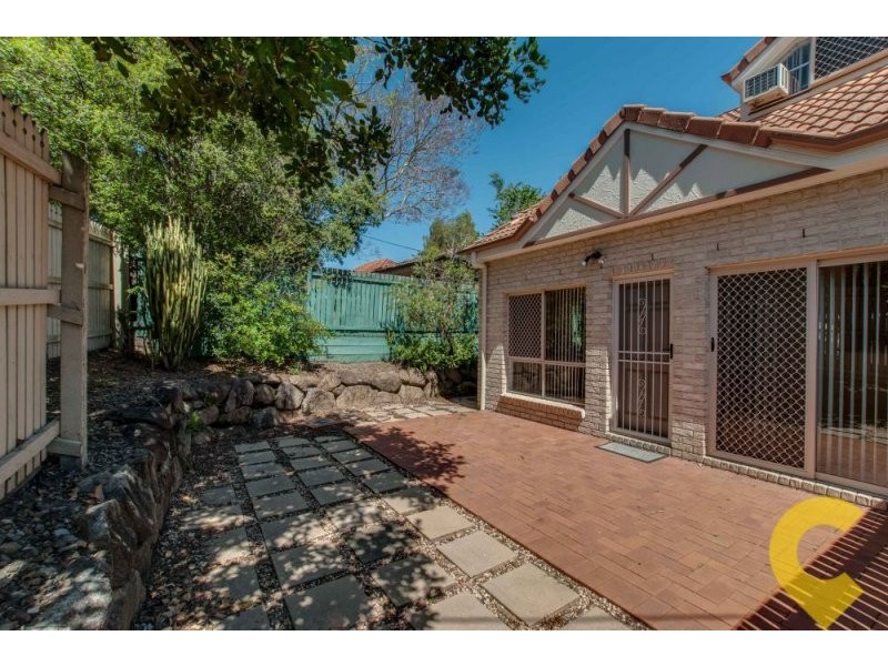 2/59 Gamelin Crescent, Stafford QLD 4053
