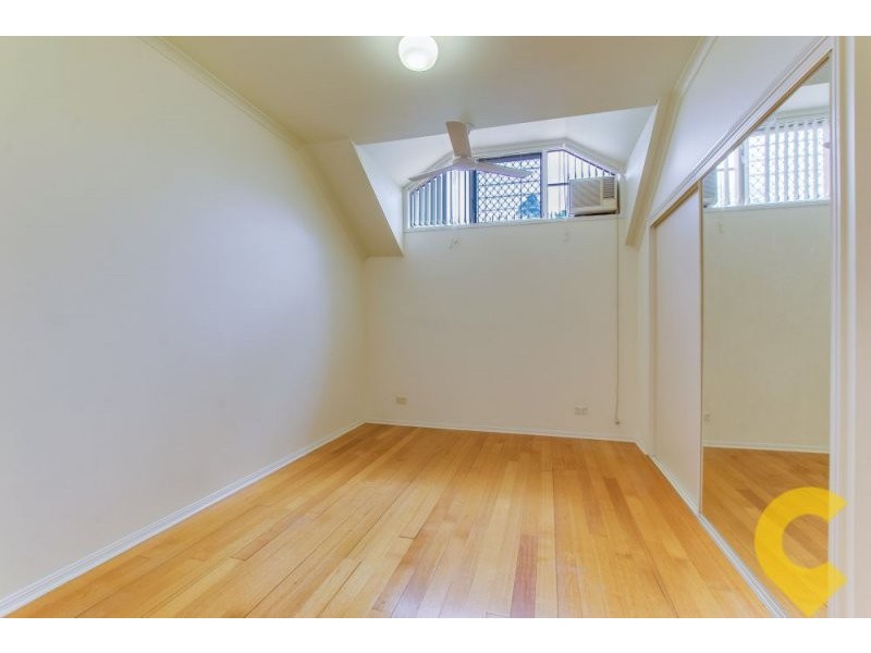 2/59 Gamelin Crescent, Stafford QLD 4053