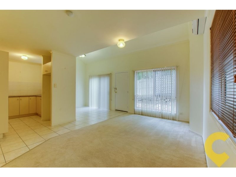 2/59 Gamelin Crescent, Stafford QLD 4053