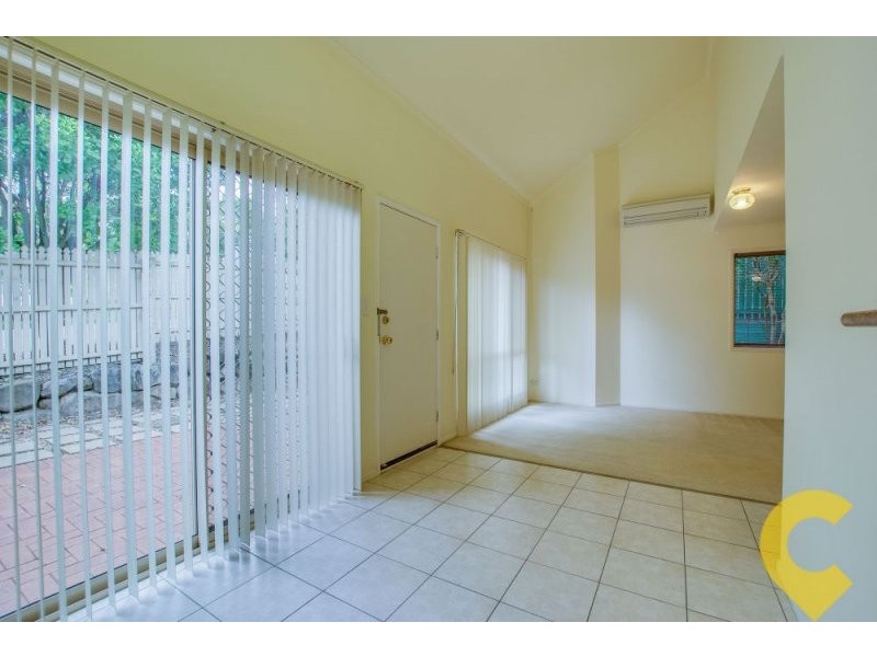 2/59 Gamelin Crescent, Stafford QLD 4053