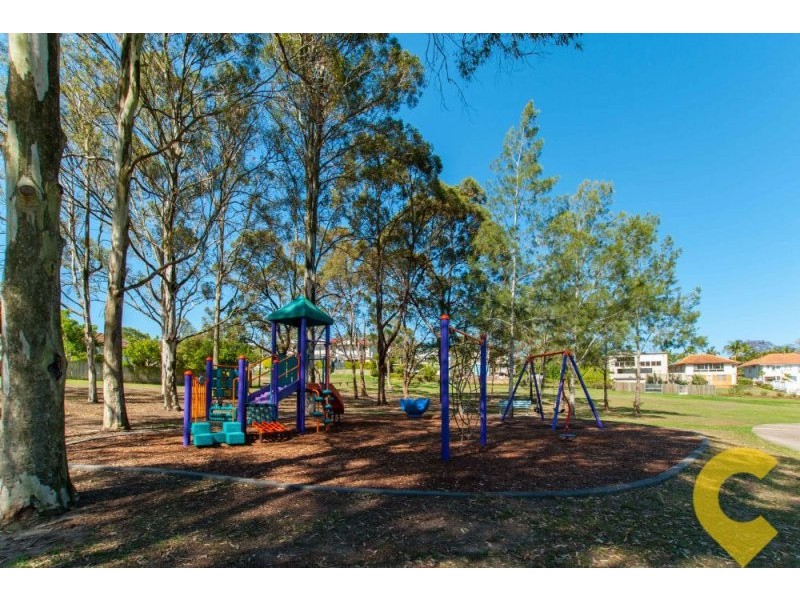 2/59 Gamelin Crescent, Stafford QLD 4053