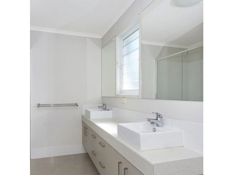 9/51 Railway Parade, Mitchelton QLD 4053