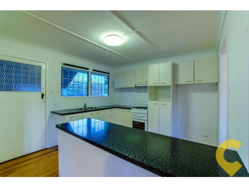 318 Kitchener Road, Stafford Heights QLD 4053