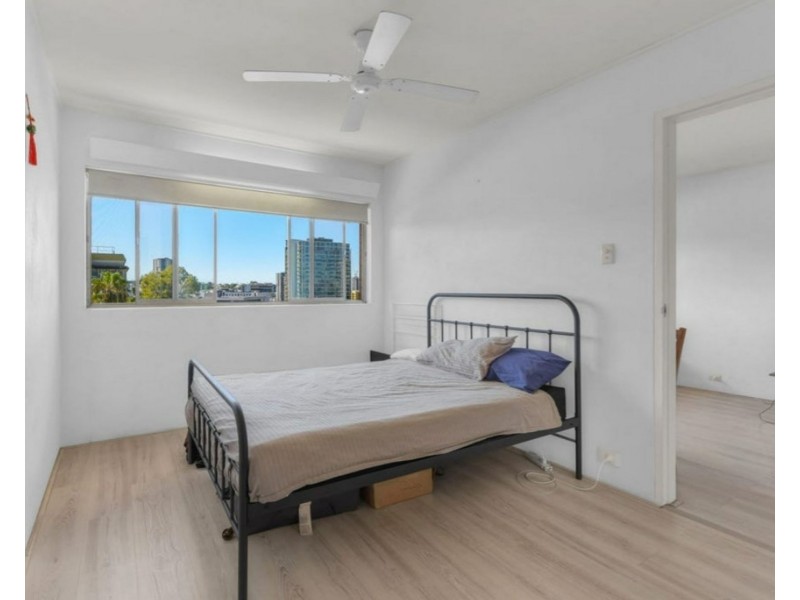 16/179 Kennigo Street, Spring Hill QLD 4000