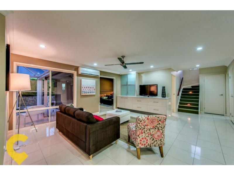 11 Wilga Court, Bridgeman Downs QLD 4035