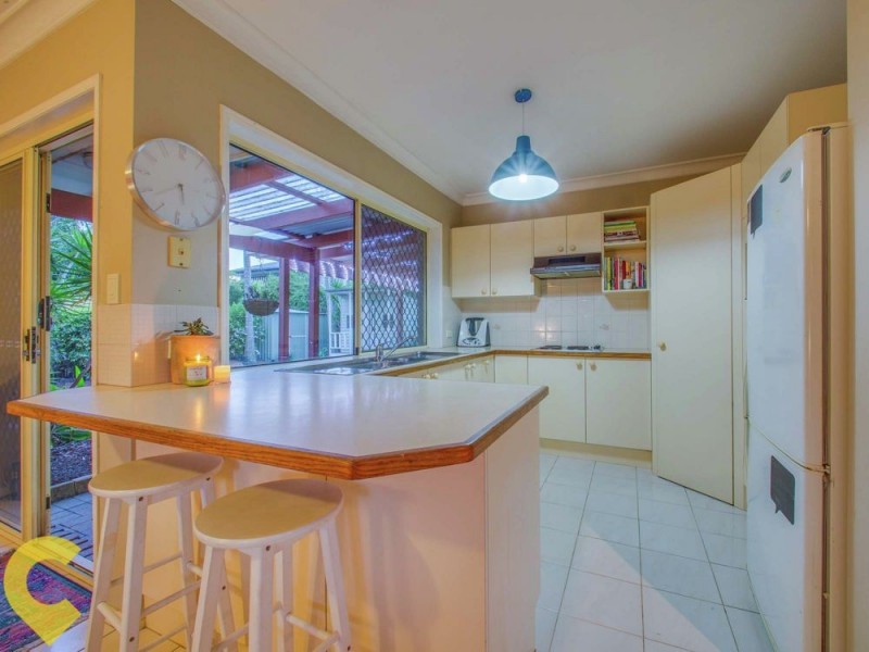2 Donatello Street, Fig Tree Pocket QLD 4069