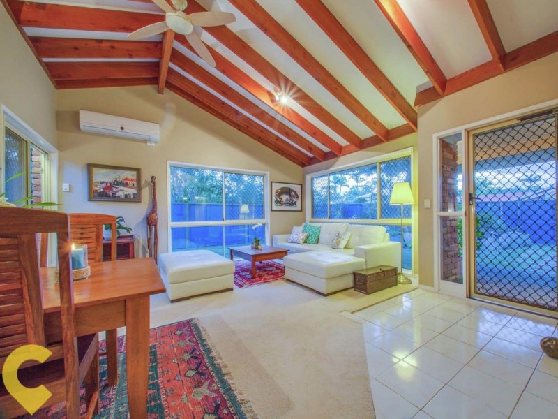 2 Donatello Street, Fig Tree Pocket QLD 4069