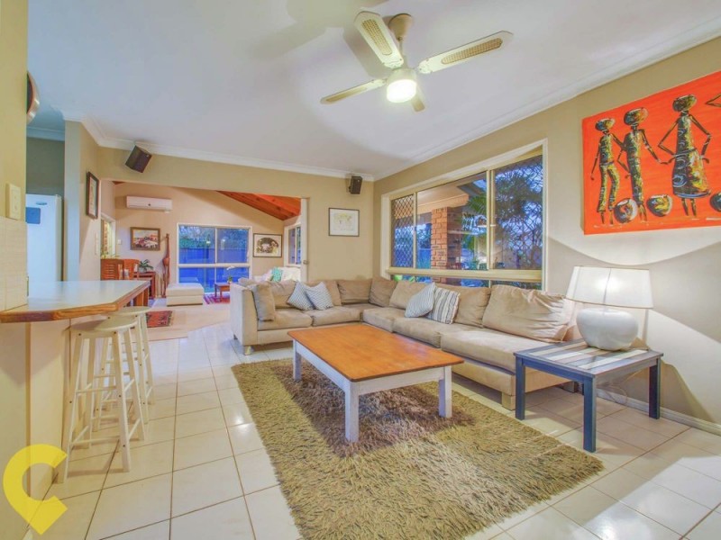 2 Donatello Street, Fig Tree Pocket QLD 4069