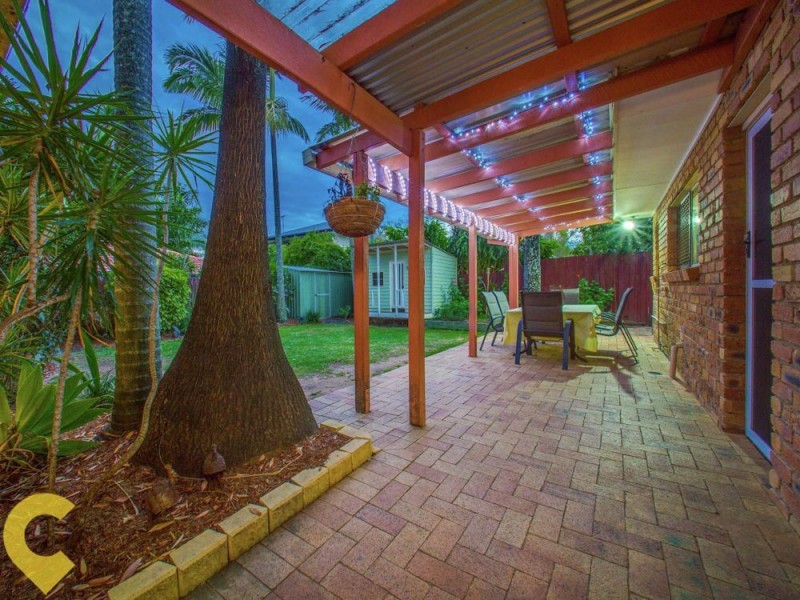 2 Donatello Street, Fig Tree Pocket QLD 4069