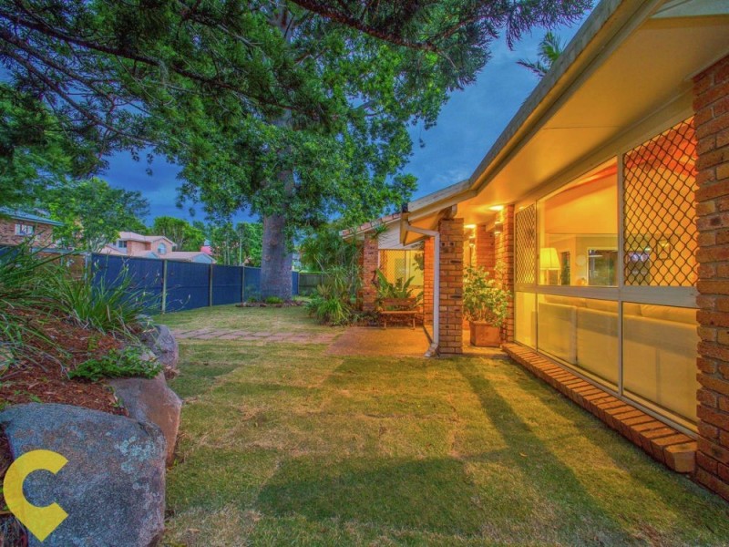 2 Donatello Street, Fig Tree Pocket QLD 4069