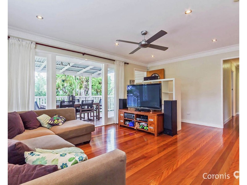 22 Rutherford Street, Stafford Heights QLD 4053