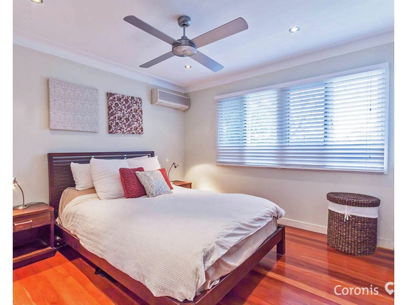 22 Rutherford Street, Stafford Heights QLD 4053