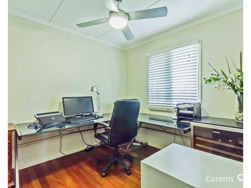 22 Rutherford Street, Stafford Heights QLD 4053