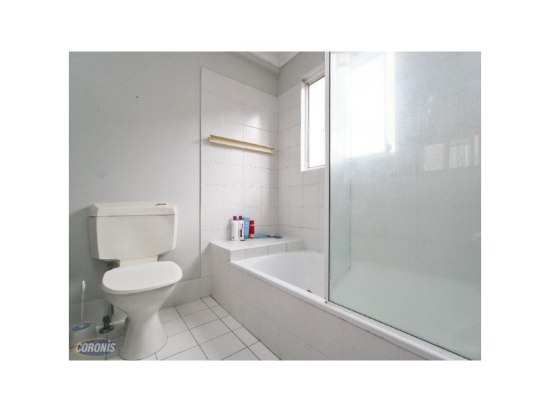 2/52 Hows Rd, Nundah QLD 4012