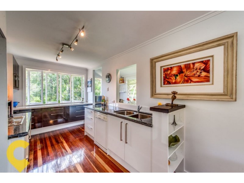 24 Amott Street, Stafford Heights QLD 4053