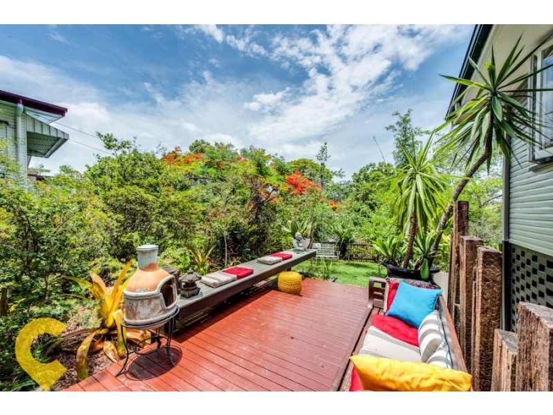 24 Amott Street, Stafford Heights QLD 4053