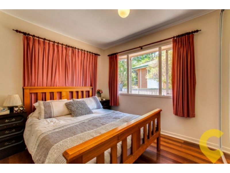 12 Besson Street, Stafford Heights QLD 4053