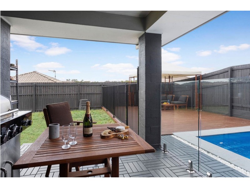 25 Bellinger Key, Pacific Pines QLD 4211