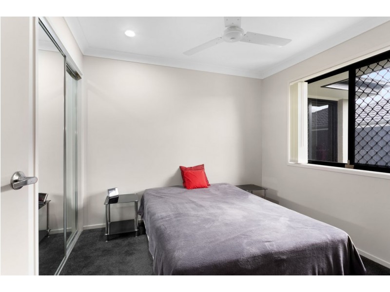25 Bellinger Key, Pacific Pines QLD 4211