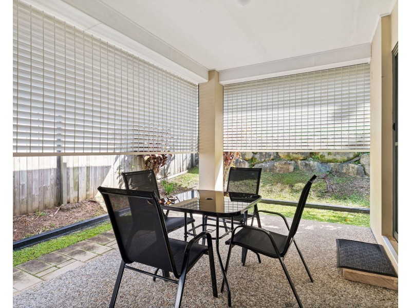 25 Barradeen Circuit, Pacific Pines QLD 4211