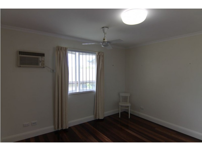 16 Breslin Street, Carina QLD 4152