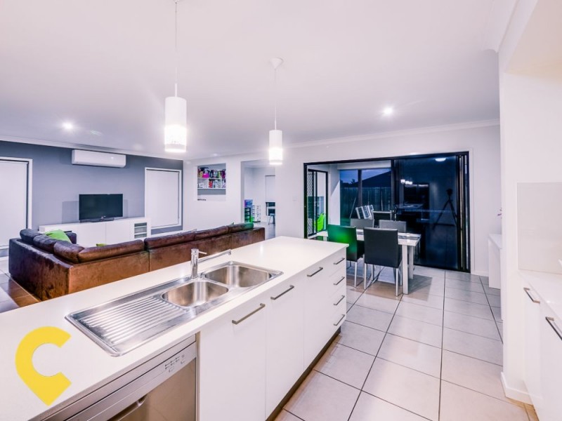 12 Goshawk Street, Upper Kedron QLD 4055