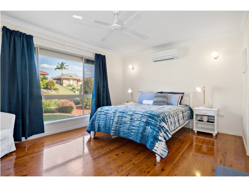 9 Flinders Way, Albany Creek QLD 4035