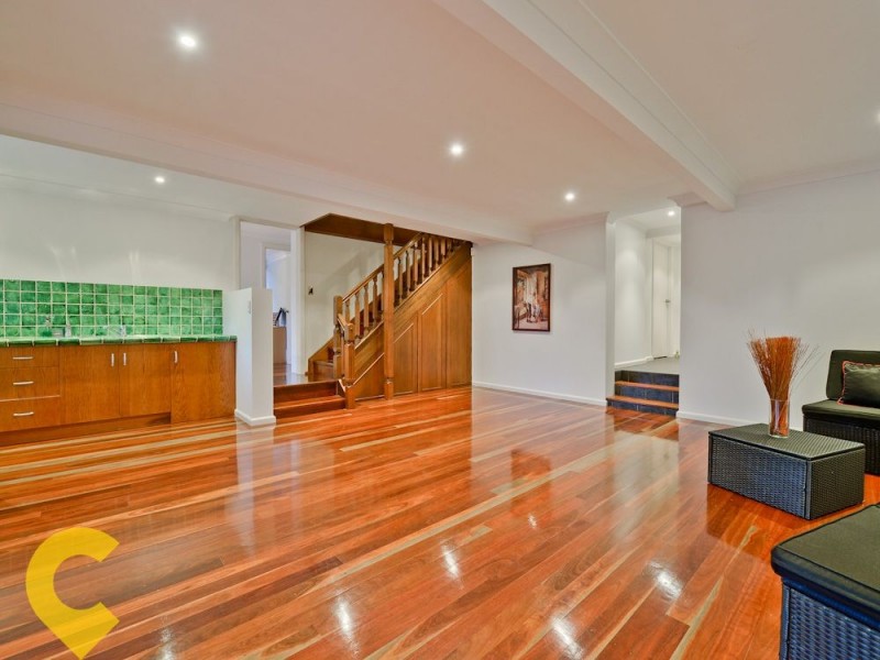 43 Nicholson Street, Greenslopes QLD 4120