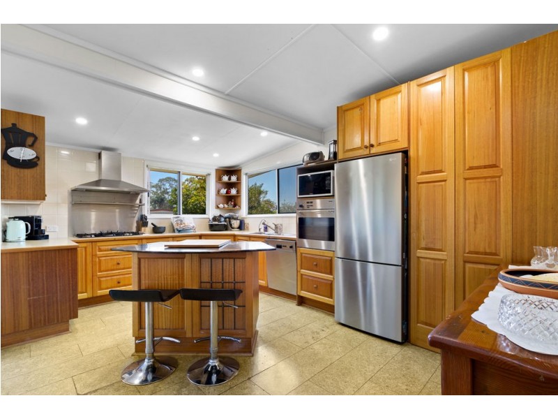 32 Neal Street, Brighton QLD 4017