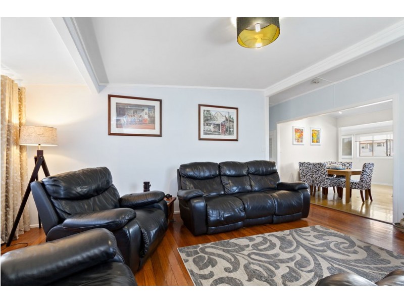 32 Neal Street, Brighton QLD 4017