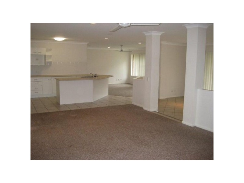 81 Hillenvale Avenue, Arana Hills QLD 4054