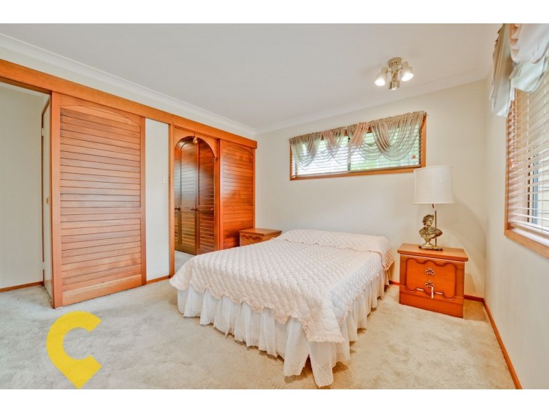 65 Bedivere Street, Carindale QLD 4152