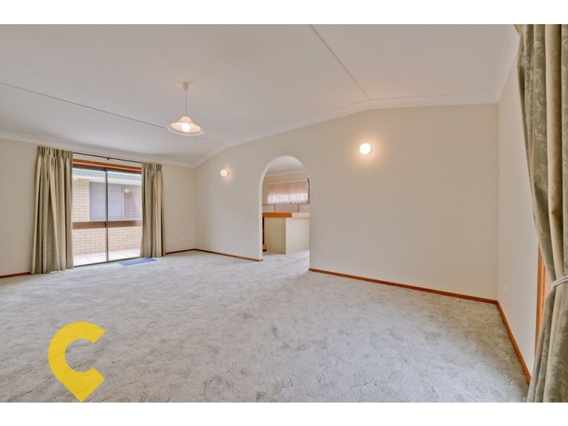 65 Bedivere Street, Carindale QLD 4152